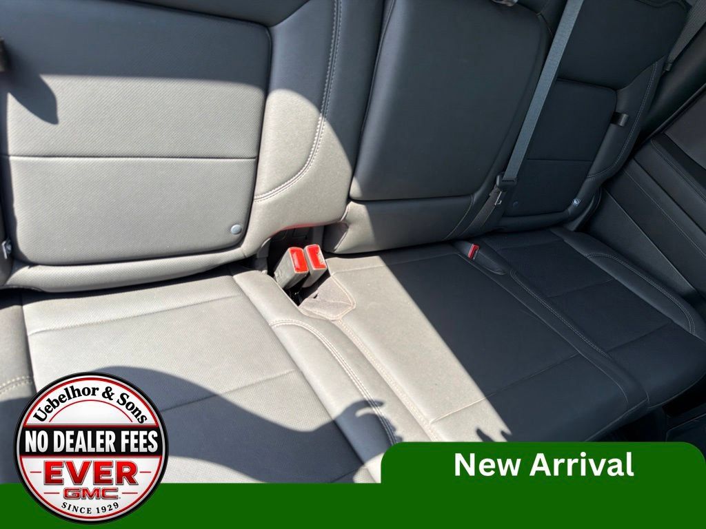 Used 2022 GMC Sierra 1500 SLT w/ SLT Convenience Package AWD/4WD image 6