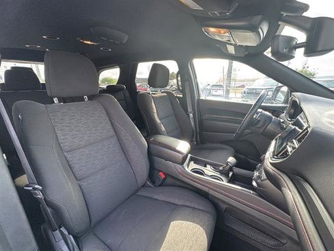 Used 2025 Dodge Durango GT AWD/4WD image 34