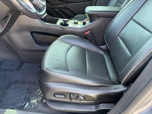 Used 2019 GMC Terrain Denali w/ Comfort Package FWD image 34