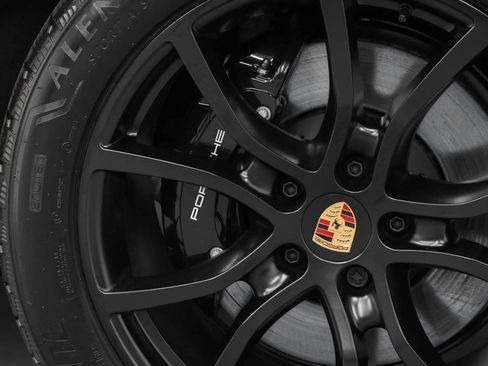 New 2025 Porsche Cayenne image 41