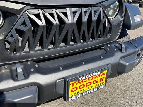 Used 2021 Jeep Wrangler Unlimited Freedom Edition image 31