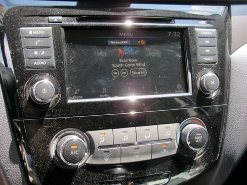 Certified 2022 Nissan Rogue Sport S FWD image 21