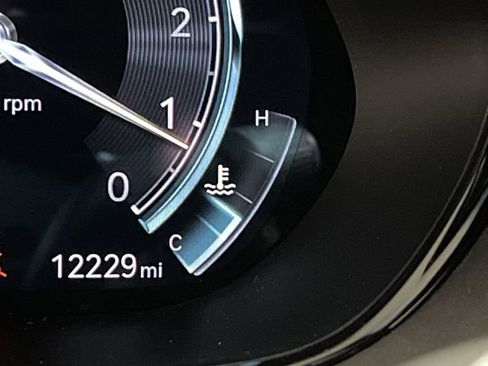 Used 2024 Genesis GV70 3.5T Sport w/ Sport Prestige Package image 6