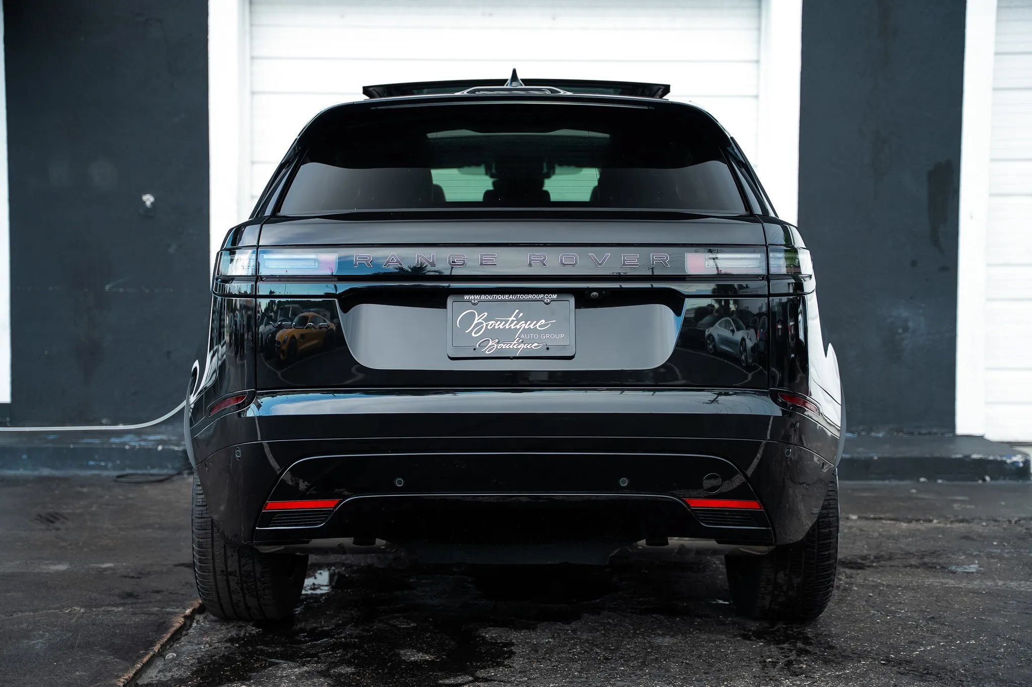 Used 2026 Land Rover Range Rover Velar Dynamic SE AWD/4WD image 5