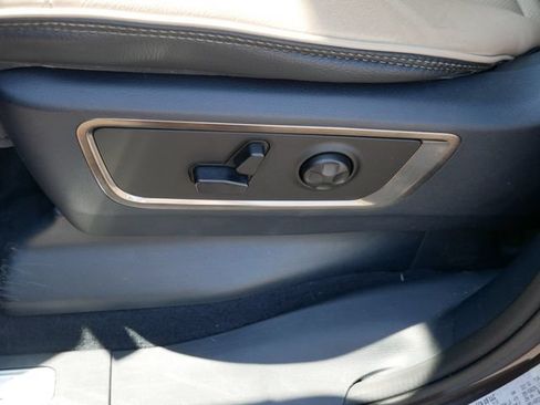 Used 2019 RAM 1500 Limited AWD/4WD image 19