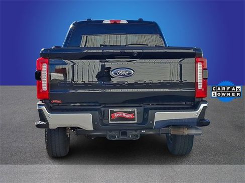 Used 2024 Ford F250 Lariat w/ FX4 Off-Road Package image 5