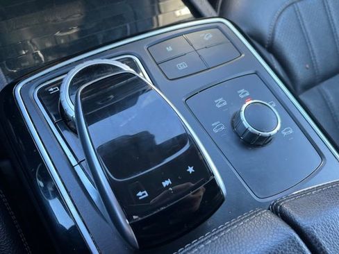 Used 2018 Mercedes-Benz GLE 350 4MATIC image 36