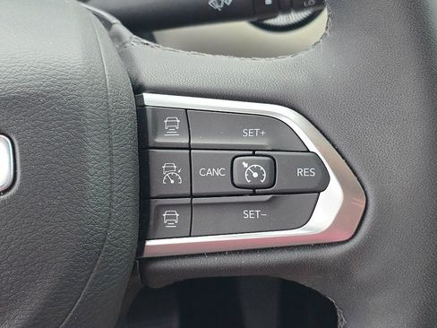 Used 2025 Jeep Compass Limited AWD/4WD image 22