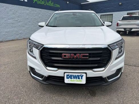 Used 2023 GMC Terrain SLE w/ Driver Convenience Package AWD/4WD image 6