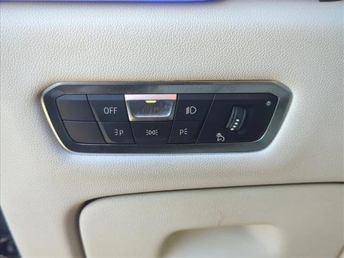 Used 2022 BMW X5 xDrive40i w/ Premium Package image 13