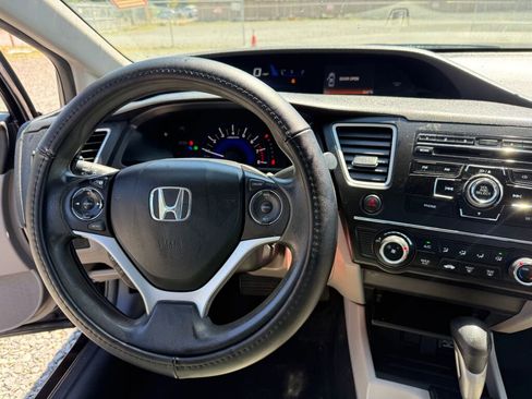 Used 2014 Honda Civic LX image 15