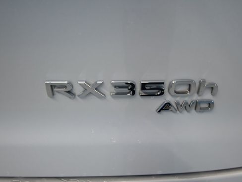 Used 2024 Lexus RX 350h image 35