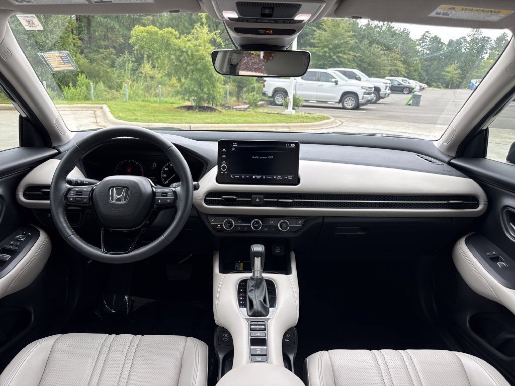 Used 2024 Honda HR-V EX-L image 17