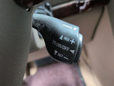 Used 2005 Buick Terraza CX image 24