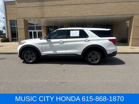 Used 2022 Ford Explorer XLT w/ Equipment Group 202A RWD image 1
