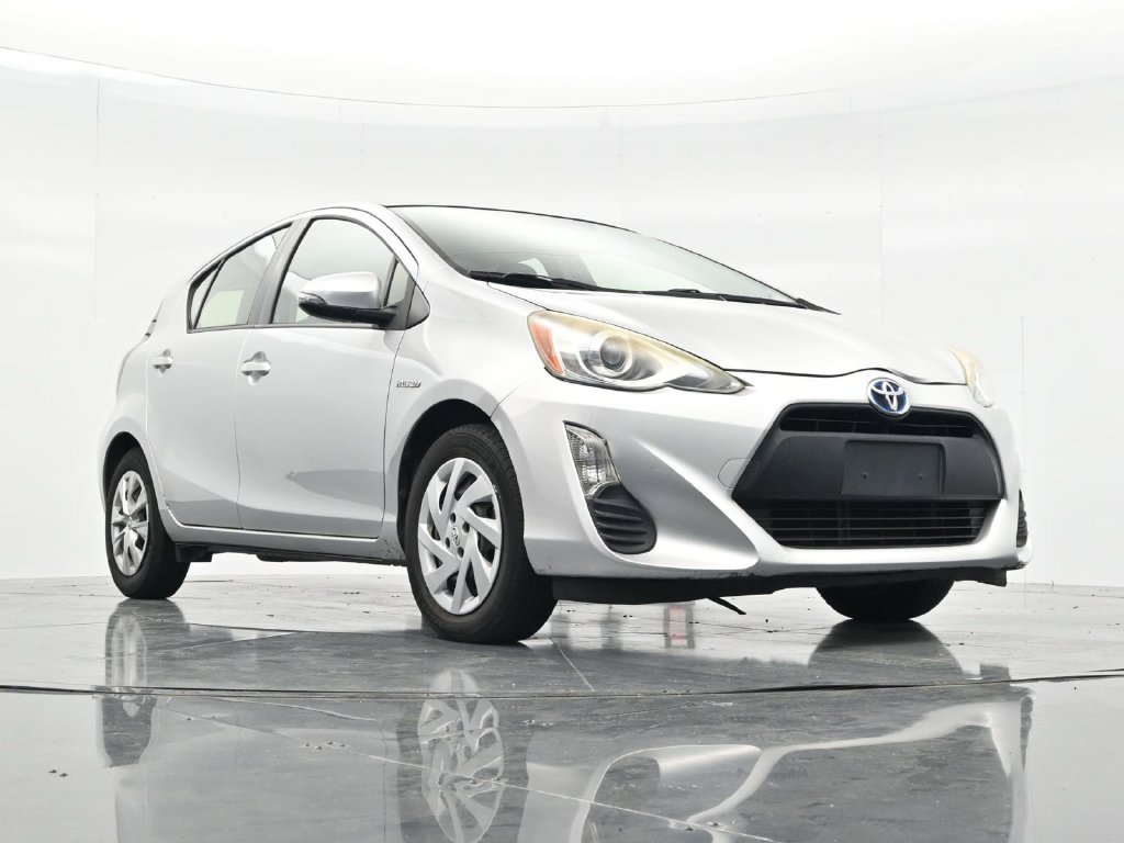Used 2016 Toyota Prius C One FWD image 28