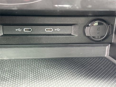 Used 2024 Volkswagen Tiguan Wolfsburg Edition image 22