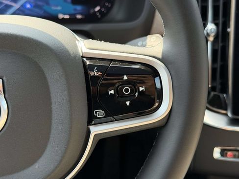 New 2026 Volvo XC90 B6 Plus w/ Protection Package Premier AWD/4WD image 9