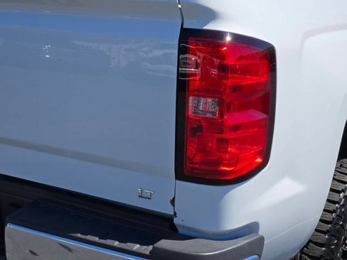 Used 2017 Chevrolet Silverado 2500 LT AWD/4WD image 5