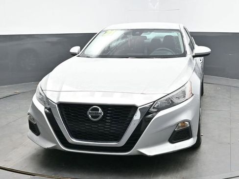 Used 2021 Nissan Altima 2.5 S image 2