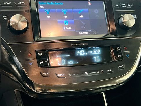 Used 2018 Toyota Avalon XLE image 27