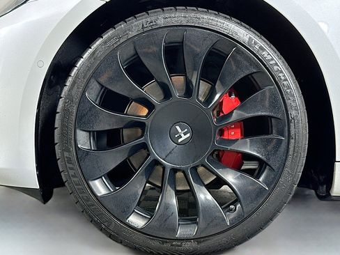 Used 2022 Tesla Model 3 Long Range AWD/4WD image 11