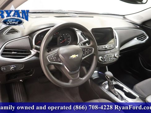 Used 2024 Chevrolet Malibu LT image 18