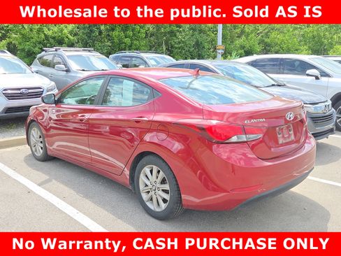 Used 2015 Hyundai Elantra SE w/ Option Group 02 FWD image 6