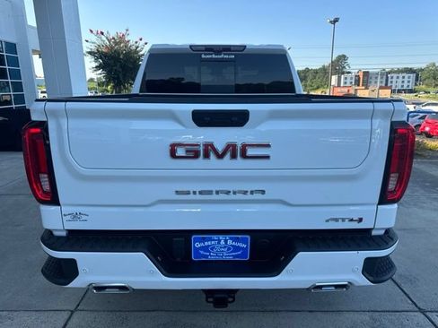 Used 2025 GMC Sierra 1500 AT4 w/ AT4 Premium Package AWD/4WD image 6