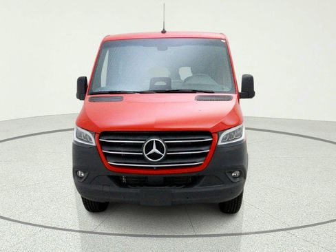 Used 2025 Mercedes-Benz Sprinter 2500 image 3