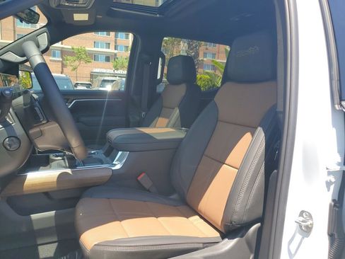 New 2026 Chevrolet Silverado 1500 High Country AWD/4WD image 19