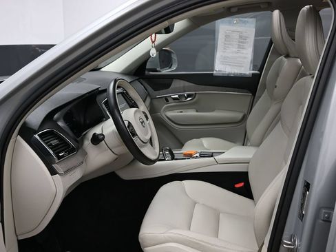Used 2024 Volvo XC90 T8 Plus AWD/4WD image 18