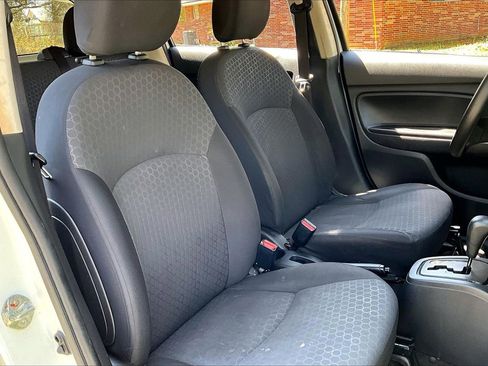 Used 2014 Mitsubishi Mirage DE image 29