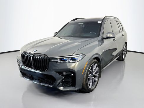 Used 2022 BMW X7 M50i AWD/4WD image 4