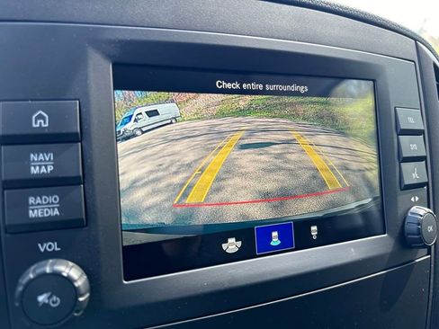 New 2023 Mercedes-Benz Metris Passenger image 20