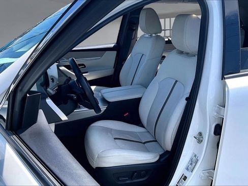 Certified 2024 MAZDA CX-90 3.3 Turbo w/ Premium Plus Pkg AWD/4WD image 25