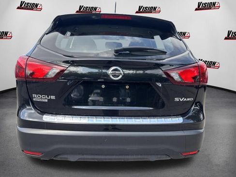 Used 2017 Nissan Rogue Sport SV w/ SV All-Weather Package AWD/4WD image 6