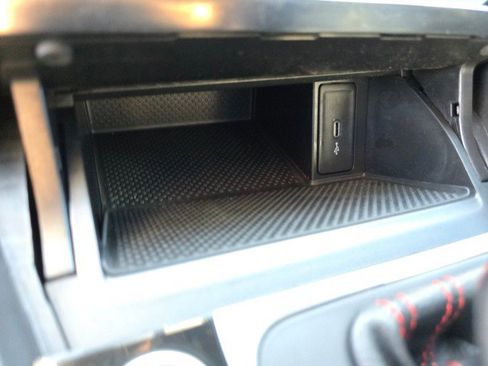 Used 2021 Volkswagen GTI SE image 36