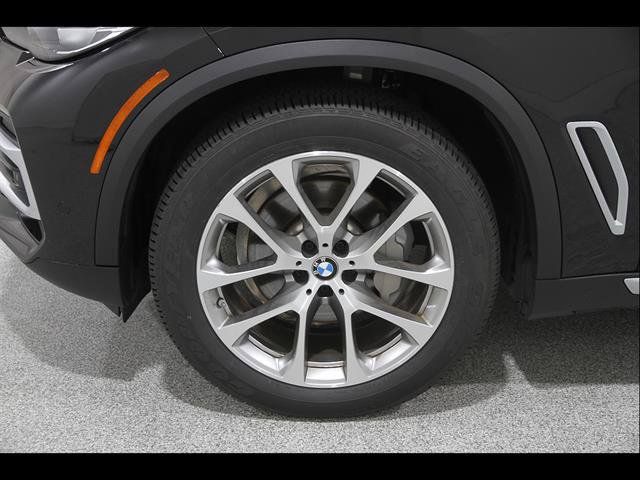 Used 2023 BMW X5 xDrive40i AWD/4WD image 23