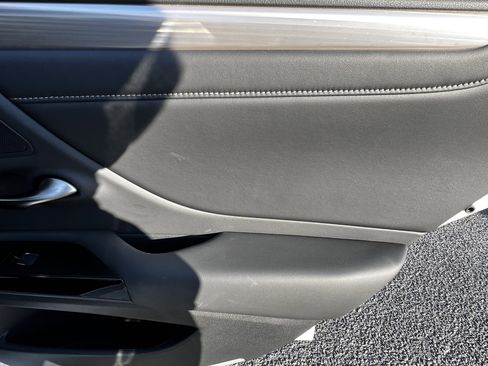 Certified 2024 Lexus ES 350 F Sport w/ Accessory Package (Z2) FWD image 38