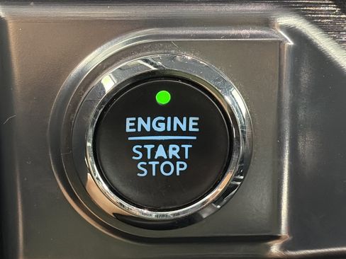 Used 2022 Ford F150 Lariat AWD/4WD image 26