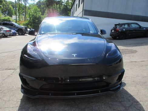 Used 2022 Tesla Model Y Performance AWD/4WD image 2