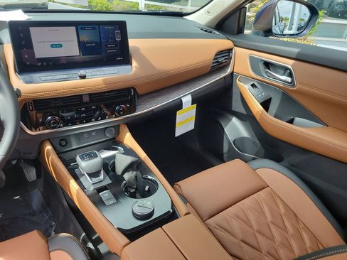 New 2026 Nissan Rogue Platinum w/ Platinum Premium Package AWD/4WD image 8
