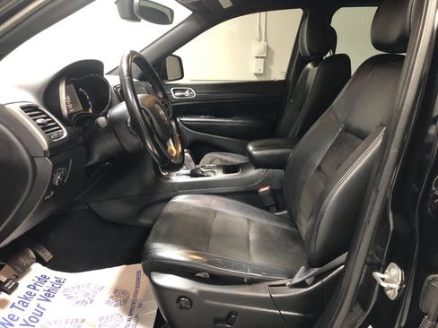 Used 2020 Jeep Grand Cherokee Altitude image 18