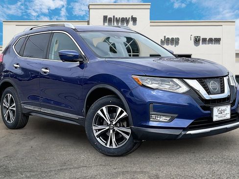 Used 2017 Nissan Rogue SL w/ SL Premium Package image 11