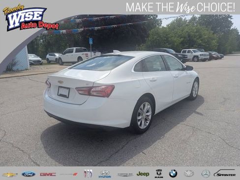 Used 2019 Chevrolet Malibu LT FWD image 3