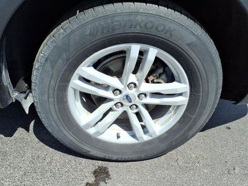 Certified 2024 Ford Explorer XLT AWD/4WD image 11