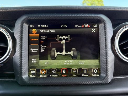 Used 2022 Jeep Wrangler Unlimited Sahara AWD/4WD image 46
