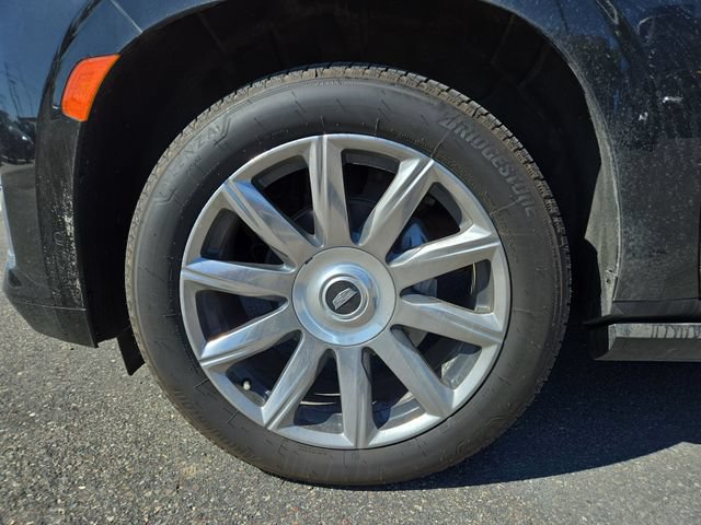 Used 2024 Cadillac Escalade ESV Premium Luxury Platinum AWD/4WD image 7