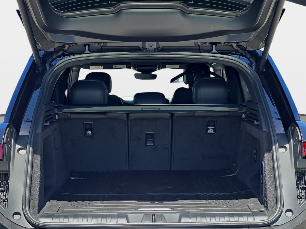 New 2027 Land Rover Range Rover Sport SE AWD/4WD image 12